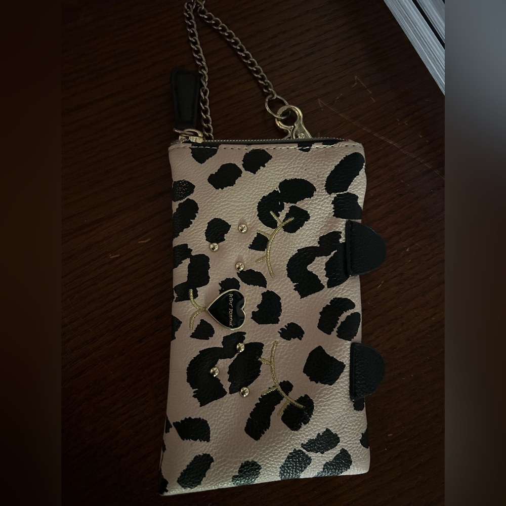 Betsey Johnson Leopard Print Women's sunglass case